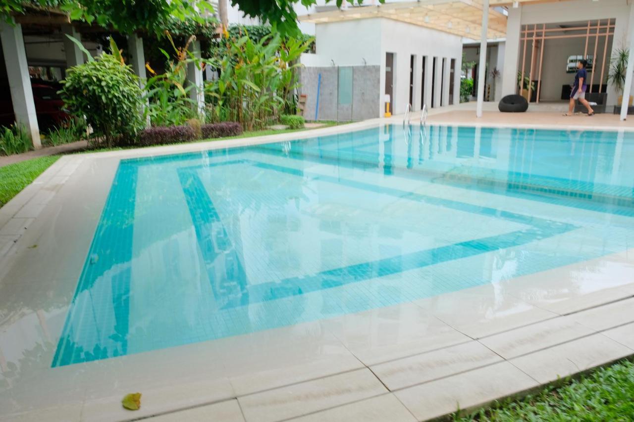 2-Bedroom Boutique City Condo - Newly Renovated! 세부 외부 사진