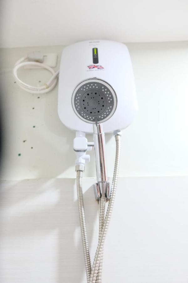 2-Bedroom Boutique City Condo - Newly Renovated! 세부 외부 사진