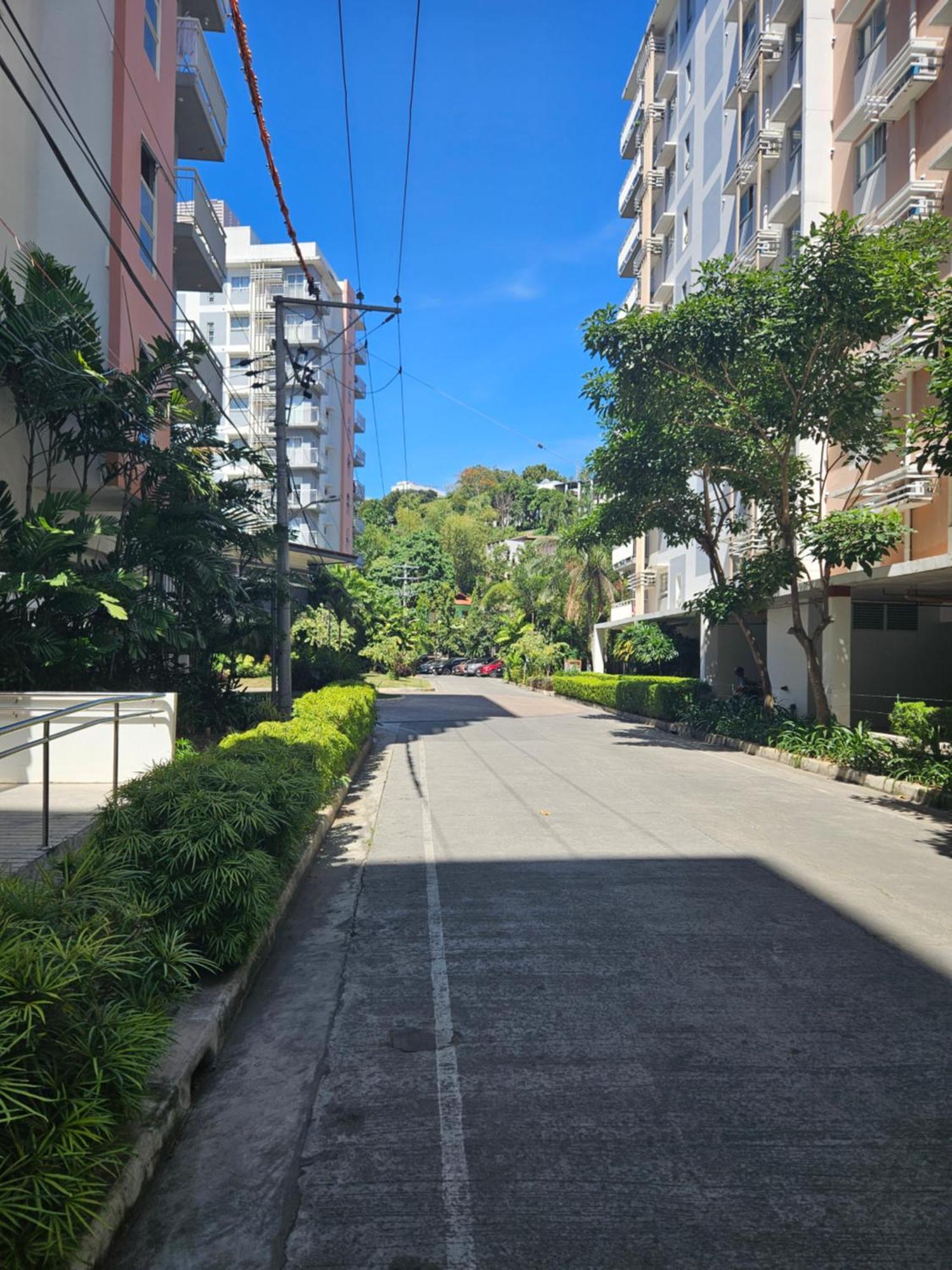 2-Bedroom Boutique City Condo - Newly Renovated! 세부 외부 사진